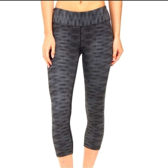 PRANA Roxanne black pixel yoga crop leggings - Picture 1 of 6